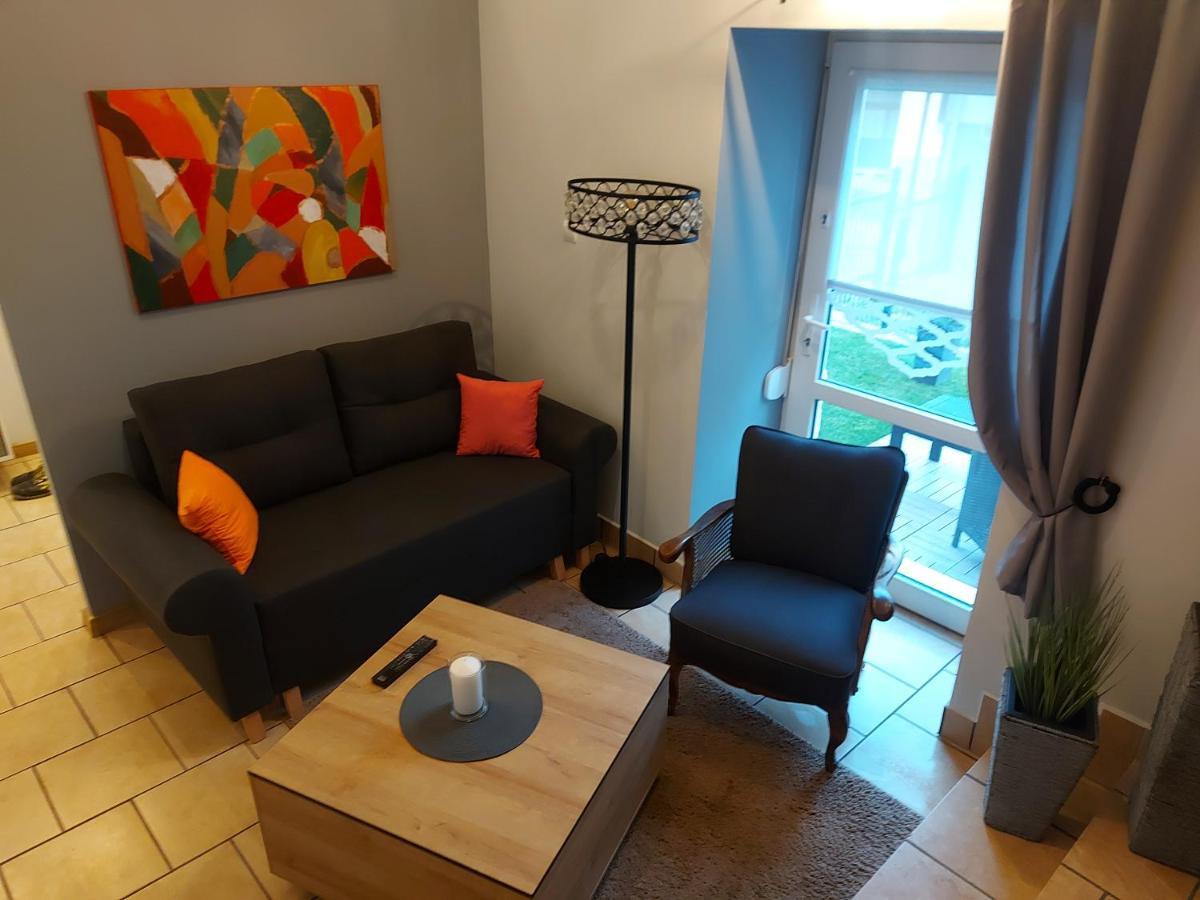 Apartament Przy Ratuszu Boguszow-Gorce Exterior photo